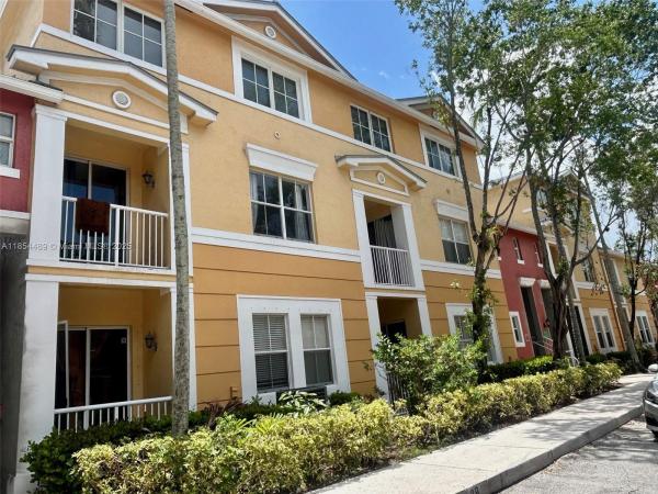 1104 Shoma Dr, Royal Palm Beach, Florida 33414, image 3