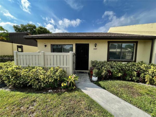 Woodlake Isles, 587 Banks Rd, Margate, Florida 33063, image 1