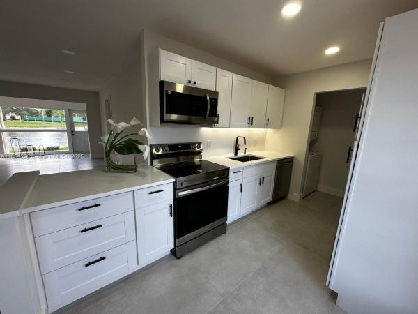Covered Bridge, 316 Cape Cod Cir #B, Lake Worth Beach, Florida 33467, image 1