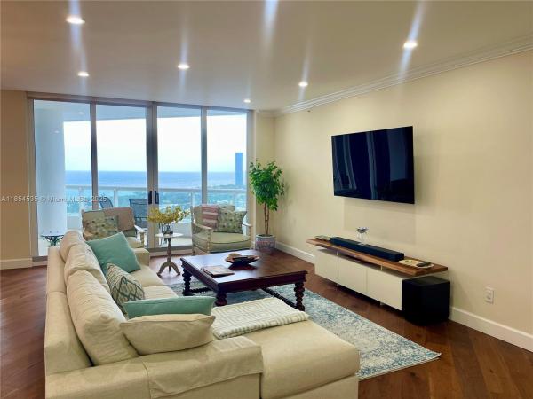 Atlantic 3 At The Point, 21050 NE 38th Ave #2803, Aventura, Florida 33180, image 2