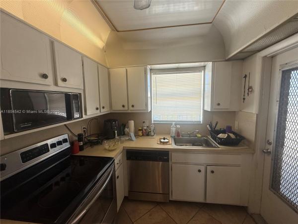Tallwood North, 4320 Washington St #417, Hollywood, Florida 33021, image 1