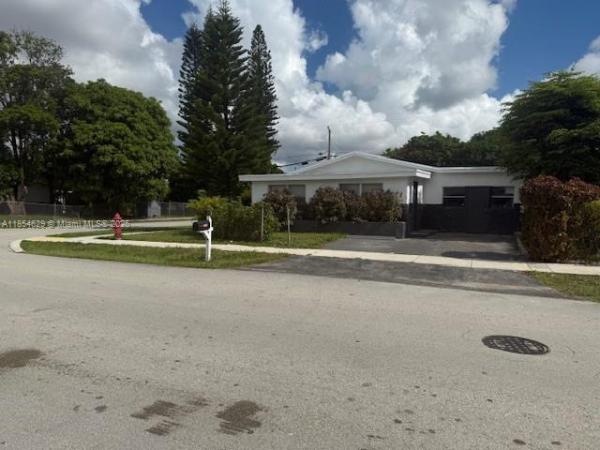 Roosevelt Gardens, 3025 Nw 11th St, Fort Lauderdale, Florida 33311, image 1