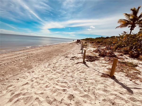Towers Of Key Biscayne, 1121 Crandon Blvd #E206, Key Biscayne, Florida 33149, image 1