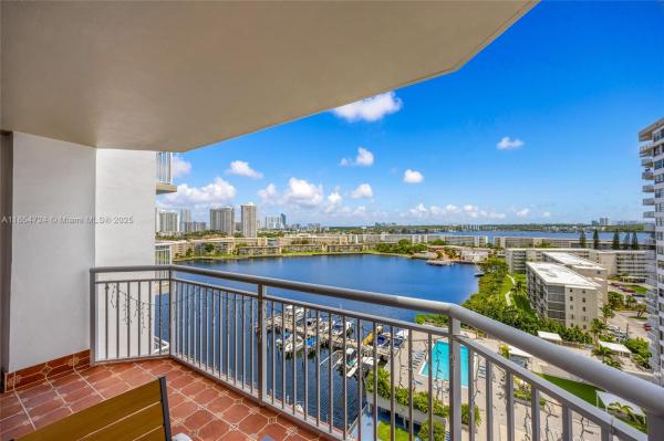Del Prado, 18081 Biscayne Blvd #1401, Aventura, Florida 33160, image 1