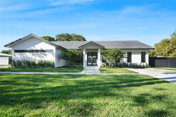 Pinewood Estates, 8765 SW 175th St, Palmetto Bay, Florida 33157, image 1