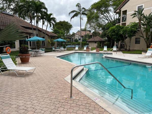 Palm-Aire Gardens, 4261 W Mcnab Rd #28, Pompano Beach, Florida 33069, image 1