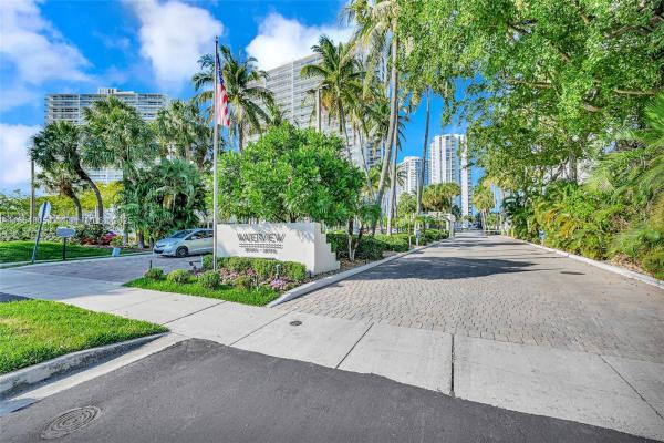Waterview 1, 20505 E Country Club Dr #137, Aventura, Florida 33180, image 2
