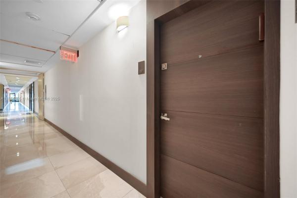 Waterview 1, 20505 E Country Club Dr #137, Aventura, Florida 33180, image 3