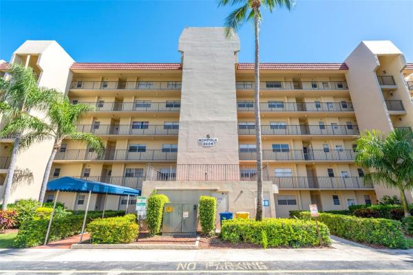 Norfolk At Poinciana Place, 3524 Via Poinciana #302, Lake Worth, Florida 33467, image 2