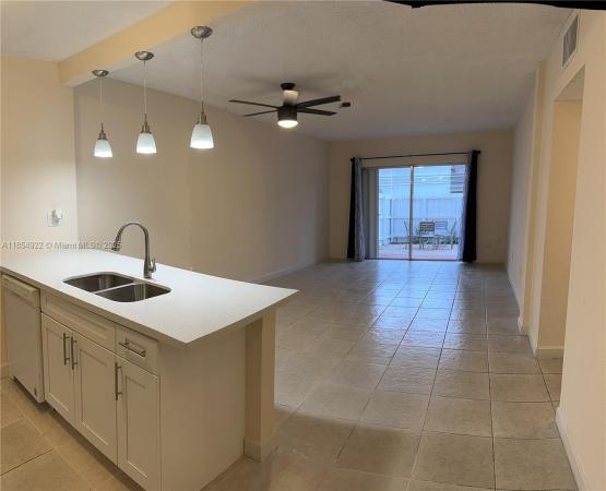 10900 SW 104 St 118, Unincorporated Dade County, Florida 33176, image 1
