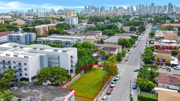Helms, 536 SW 18th Ave, Miami, Florida 33135, image 2