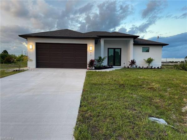 Lehigh Acres Residential, 817 Newell St E, Lehigh Acres, Florida 33974, image 1