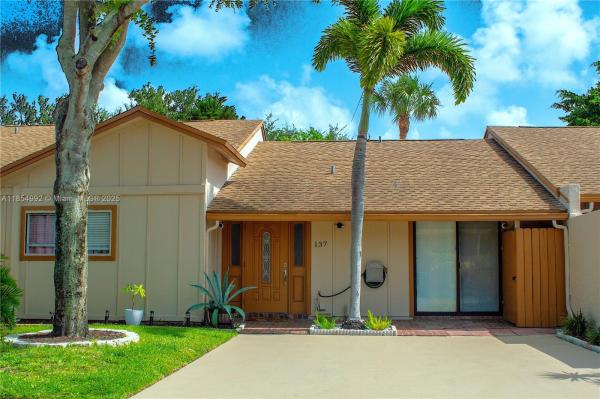 Cedarwood Villas, 2400 SW 19th Ave #137, Boynton Beach, Florida 33426, image 1