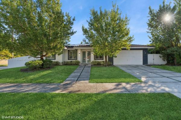 Biscayne Gardens, 15391 NE 5th Ave, Golden Glades, Florida 33162, image 3