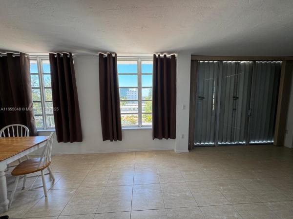 Carlyle Towers, 7800 Carlyle Ave #6C, Miami Beach, Florida 33141, image 2