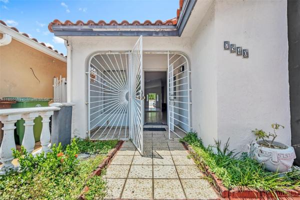 El Prado Country Club, 7540 W 29th Ave, Hialeah, Florida 33018, image 1