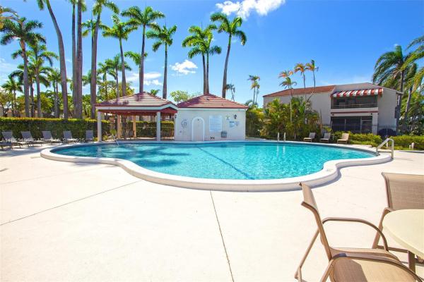 20110 NE 3 Ct 08, Unincorporated Dade County, Florida 33179, image 1