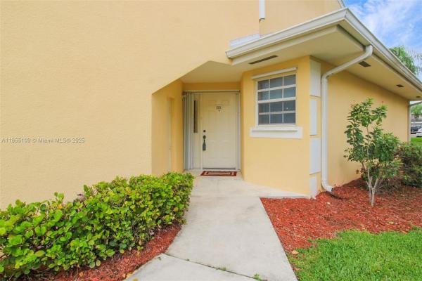 Centergate, 2221 SE 27th Dr #106-B, Homestead, Florida 33035, image 2