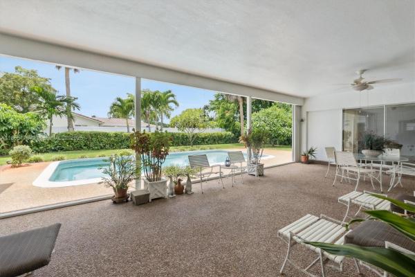 Plantation Park Lakesites, 6100 SW 8th Ct, Plantation, Florida 33317, image 3