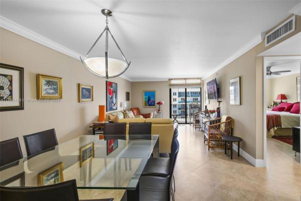 The Riviera, 2401 Collins Ave #1807, Miami Beach, Florida 33140, image 2