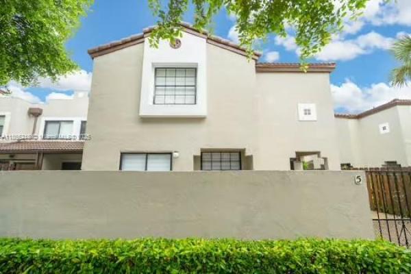 10425 SW 154th Ct #5, Unincorporated Dade County, Florida 33196, image 1