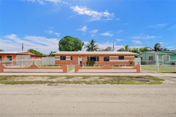 Carol City, 3960 NW 171st St, Miami Gardens, Florida 33055, image 1