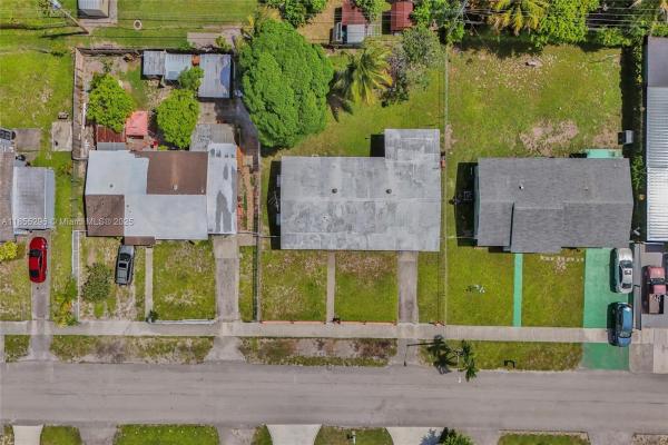 Carol City, 3960 NW 171st St, Miami Gardens, Florida 33055, image 3