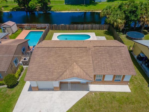 North Lauderdale Village, 405 SW 78th Ter, North Lauderdale, Florida 33068, image 1