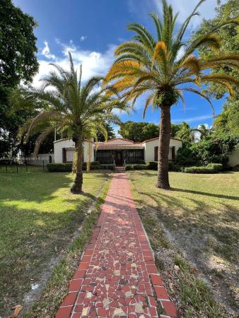 Bayshore, 5900 NE 5th Ave, Miami, Florida 33137, image 1
