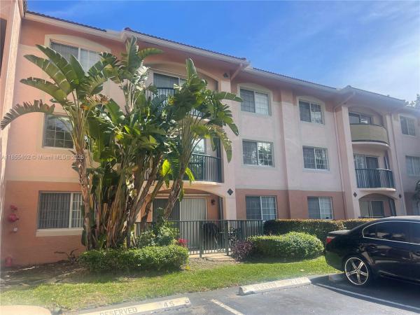 Village East, 2009 SE 10th Ave #303, Fort Lauderdale, Florida 33316, image 1