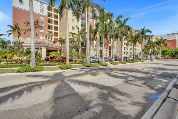 Porto Bellagio, 17100 N Bay Rd #1511, Sunny Isles Beach, Florida 33160, image 1