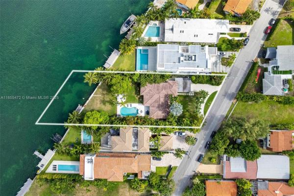 Altos Del Mar, 9250 Bay Dr, Surfside, Florida 33154, image 1