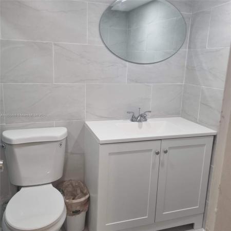 Knights Inn Hallandale, 26 Diplomat Pkwy #2325, Hallandale Beach, Florida 33009, image 1