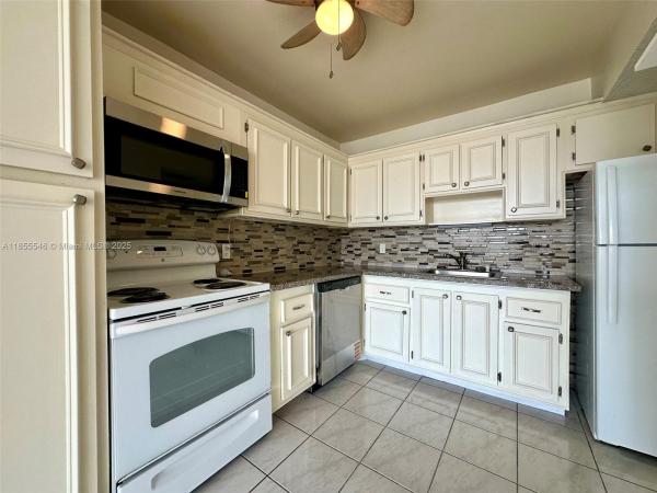 Crestview Towers, 2025 NE 164th St #418, North Miami Beach, Florida 33162, image 3