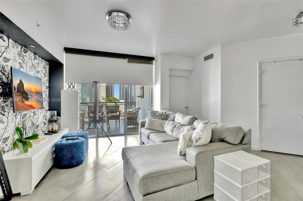 Wind, 350 S Miami Ave 1703, Miami, Florida 33130, image 1