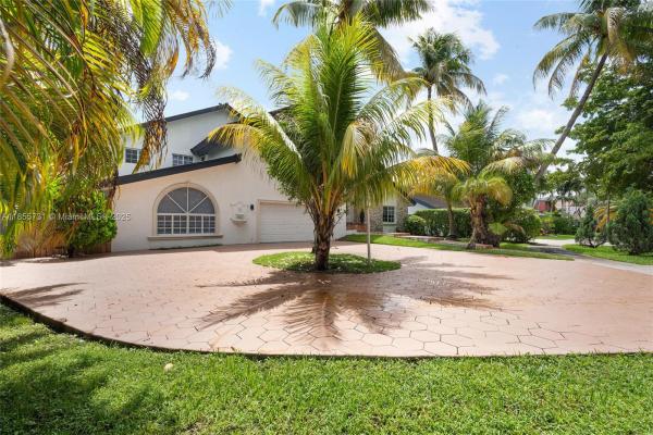 Kendall Trails, 10723 SW 142nd Ct, The Hammocks, Florida 33186, image 3