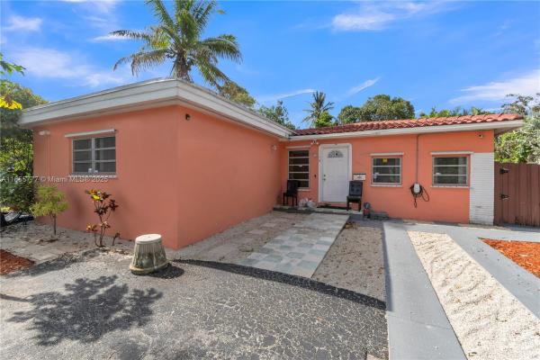 Hollywood Little Ranches, 2322 Pierce St #1, Hollywood, Florida 33020, image 1