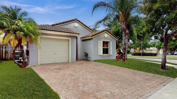 2004 SE 15th St, Homestead, Florida 33035, image 1