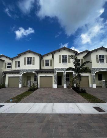 2813 SE 25th Ave #2813, Unincorporated Dade County, Florida 33035, image 1