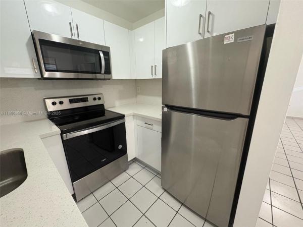 Villas De Marbella, 5660 W 25th Ct #5660, Hialeah, Florida 33016, image 1