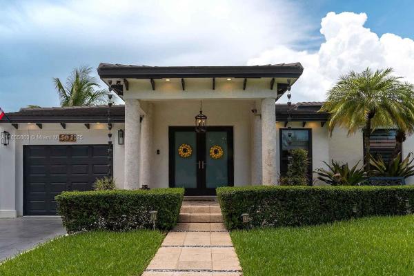 135 E 37th St, Hialeah, Florida 33013, image 1