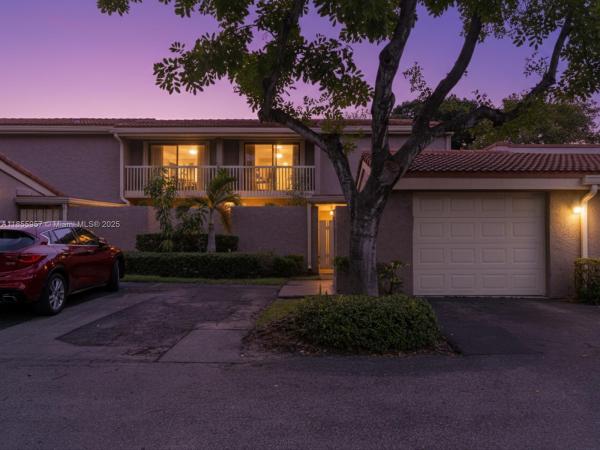 The Townhouses Of Emerald Hills, 203 Bonnie Brae Way #34, Hollywood, Florida 33021, image 1