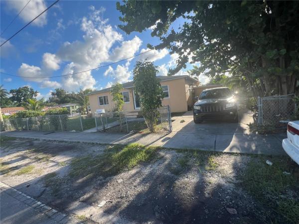 801 NW 105th St, Pinewood, Florida 33150, image 2