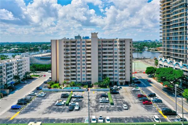 Leisure Beach, 200 S Birch Rd #208, Fort Lauderdale, Florida 33316, image 1