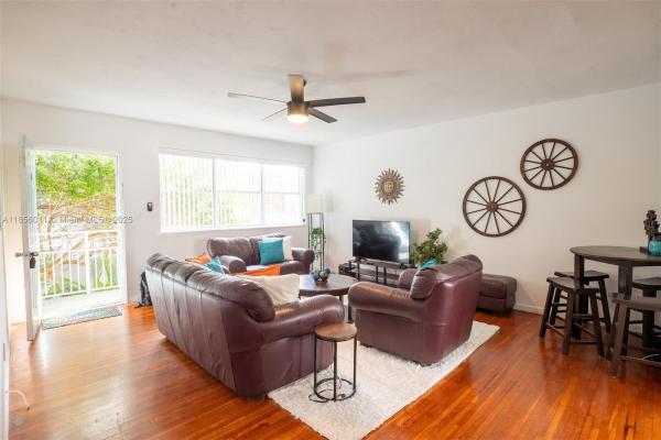 Marseille Deco, 1265 Marseille Dr #32, Miami Beach, Florida 33141, image 1