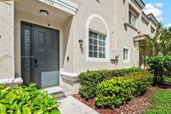 Victoria Isles, 5709 NW 48th Ave #5709, Coconut Creek, Florida 33073, image 1