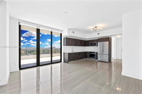 Aventura Parksquare Residences, 2960 NE 207 St 817, Aventura, Florida 33180, image 1