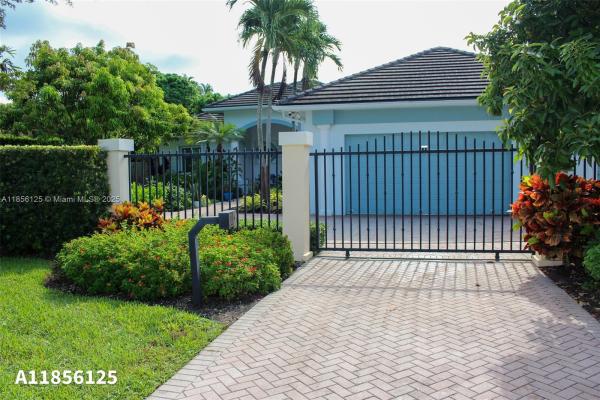 15255 SW 80th Ave, Palmetto Bay, Florida 33157, image 2