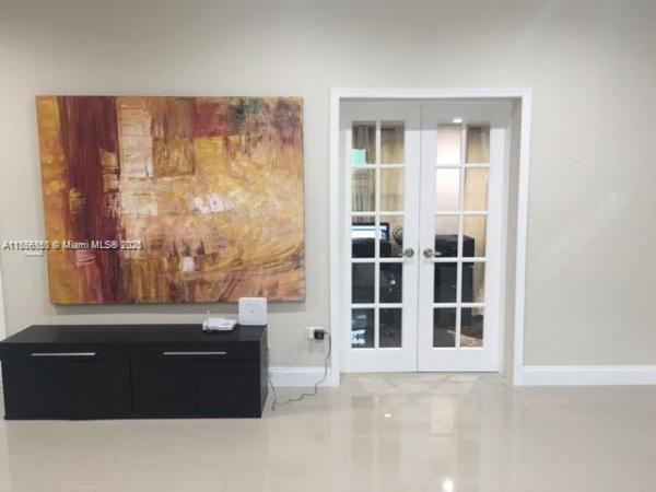 Fulford By The Sea, 1880 NE 182nd St 0, North Miami Beach, Florida 33162, image 1