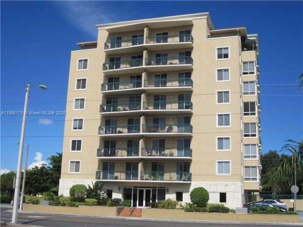 Douglas Place In Golden Pines, 2501 SW 37th Ave #606, Miami, Florida 33133, image 3